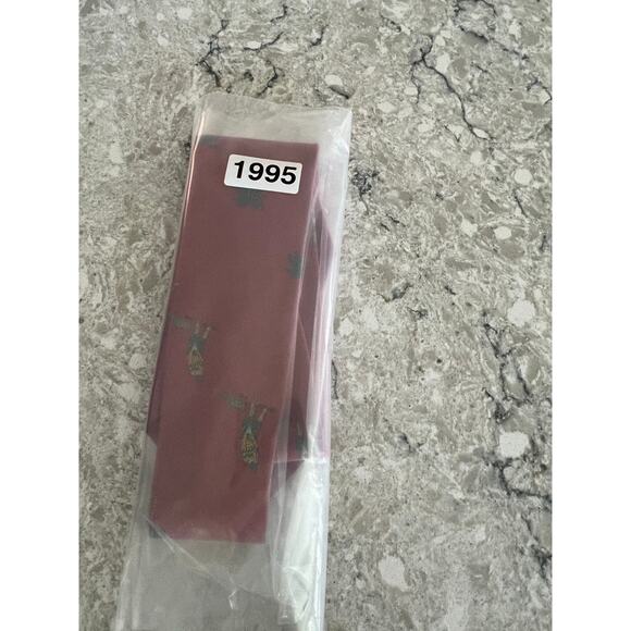 Vintage David Wood Golf Themed 100% Silk Neck Tie Pink Palm Trees & Golfer JL - Picture 9 of 9